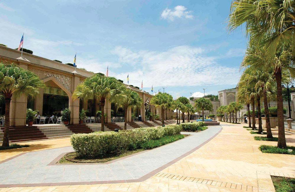 Landscaping Work @ Dataran Promenade