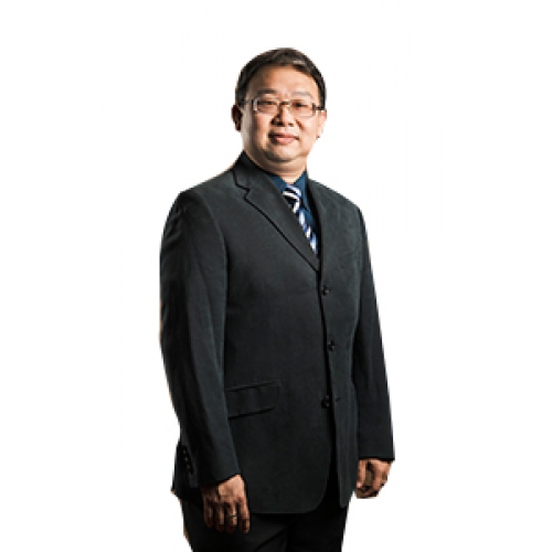 Dr Edmund Lee